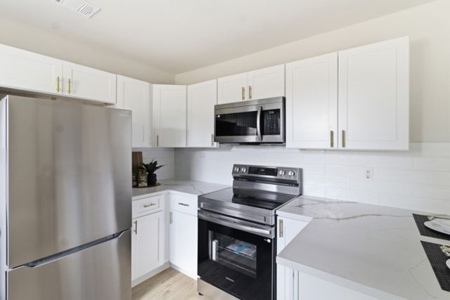 606 Lemons Street, Cedar Hill, TX 75104