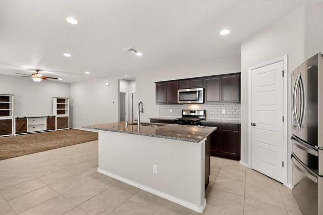 4860 Blackburn Road NE, Rio Rancho, NM 87144