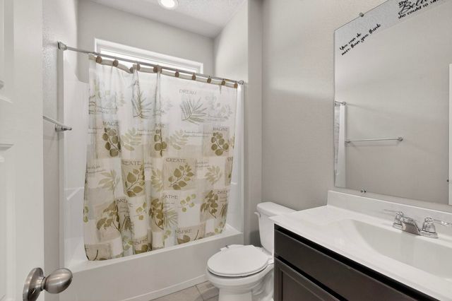 4860 Blackburn Road NE, Rio Rancho, NM 87144