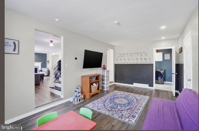 3280 LYNWOOD LN, York, PA 17402