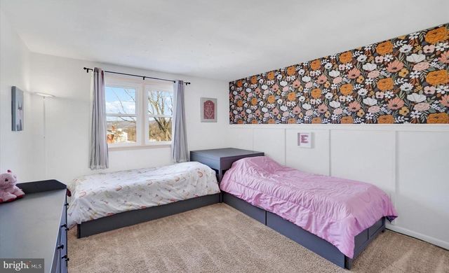 3280 LYNWOOD LN, York, PA 17402