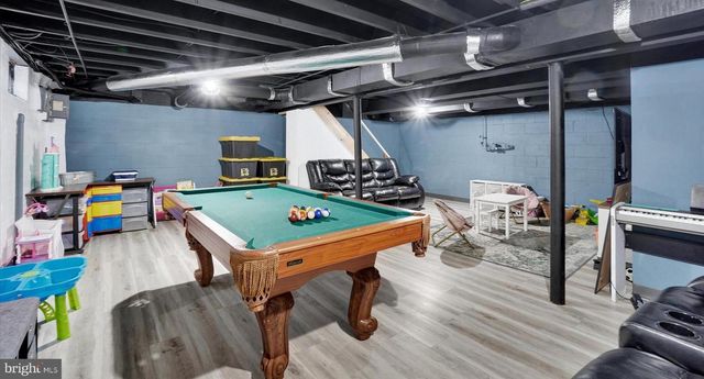 3280 LYNWOOD LN, York, PA 17402