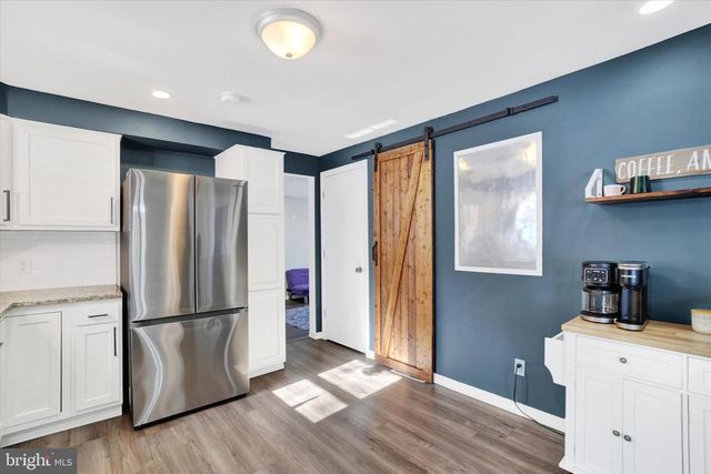 3280 LYNWOOD LN, York, PA 17402