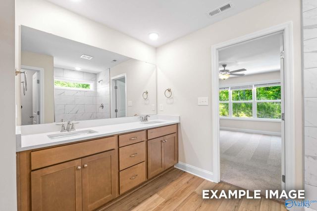 207 Cave Lake, Owens Cross Roads, AL 35763