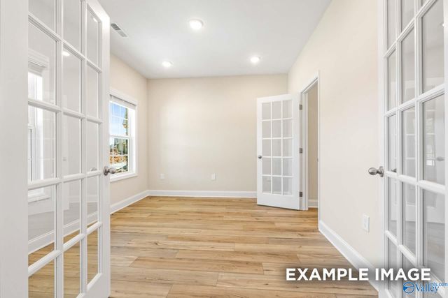 207 Cave Lake, Owens Cross Roads, AL 35763