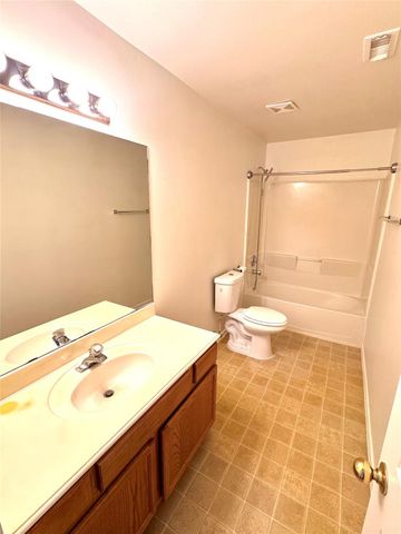 8225 Gladstone Street, Houston, TX 77051