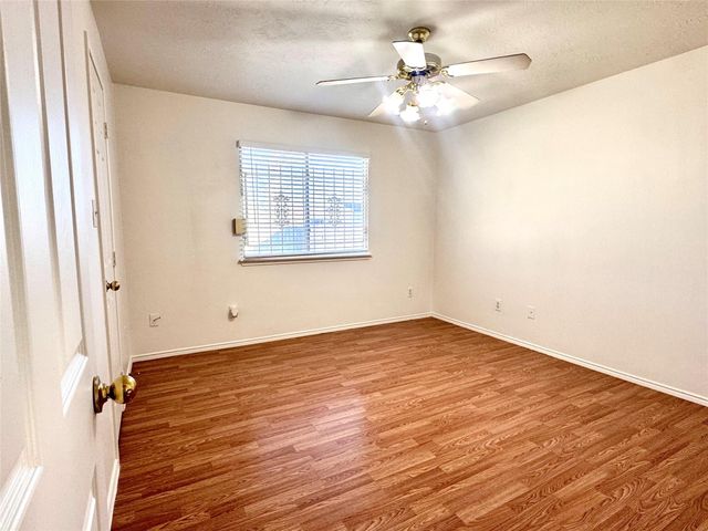 8225 Gladstone Street, Houston, TX 77051