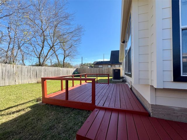 8225 Gladstone Street, Houston, TX 77051