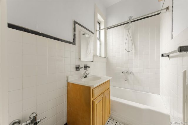 409 Suydam Street, Brooklyn, NY 11237