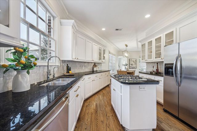 4025 Villanova Street, West University Place, TX 77005