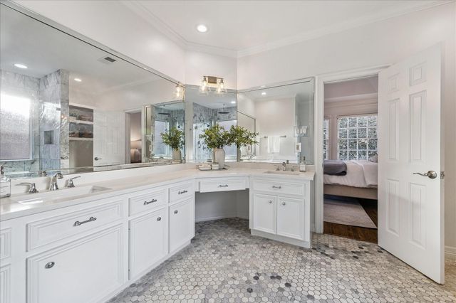 4025 Villanova Street, West University Place, TX 77005