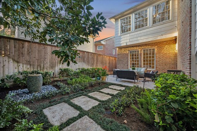 4025 Villanova Street, West University Place, TX 77005