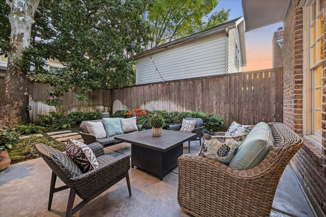 4025 Villanova Street, West University Place, TX 77005