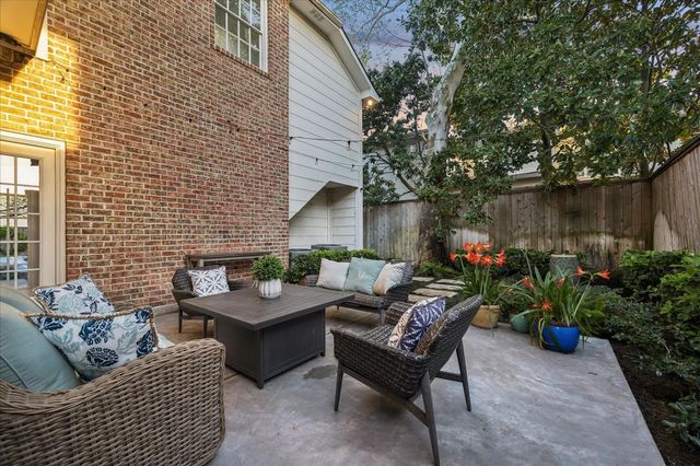 4025 Villanova Street, West University Place, TX 77005