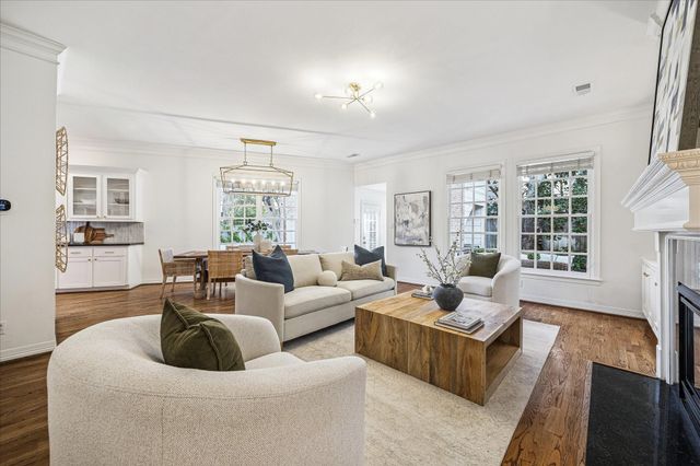 4025 Villanova Street, West University Place, TX 77005