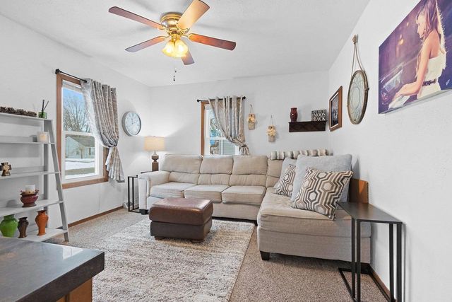 1815 N ULLMAN STREET, Appleton, WI 54911