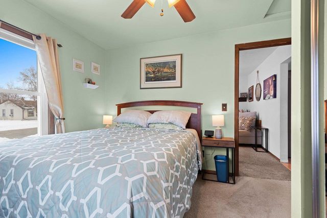 1815 N ULLMAN STREET, Appleton, WI 54911