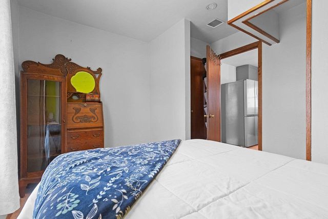 1815 N ULLMAN STREET, Appleton, WI 54911