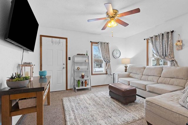 1815 N ULLMAN STREET, Appleton, WI 54911