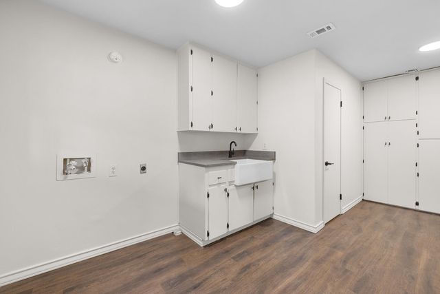 316 Valley View DR, La Grange, TX 78945