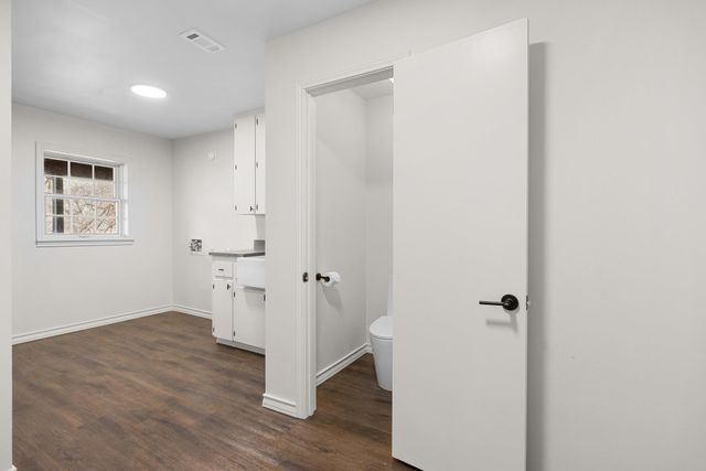 316 Valley View DR, La Grange, TX 78945