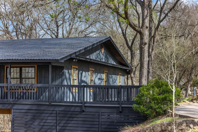 316 Valley View DR, La Grange, TX 78945