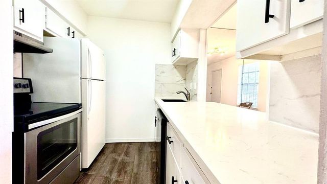 9005 Gaylord Street 20, Houston, TX 77024