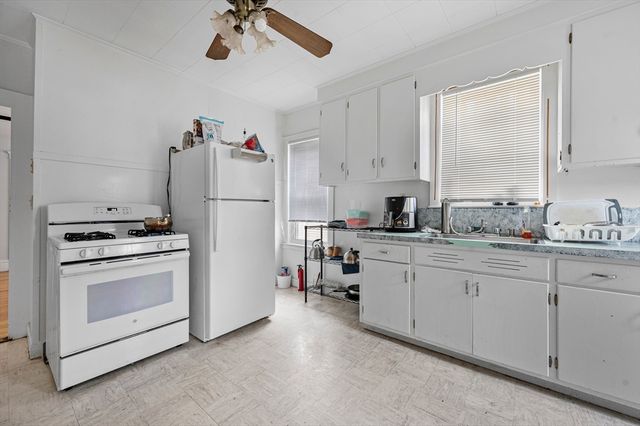 89 Central St, Somerville, MA 02143