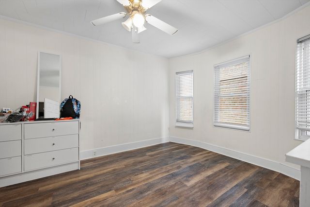 89 Central St, Somerville, MA 02143