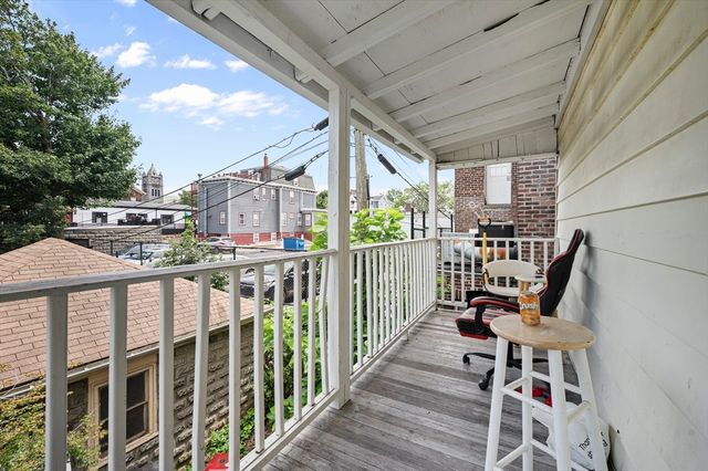 89 Central St, Somerville, MA 02143