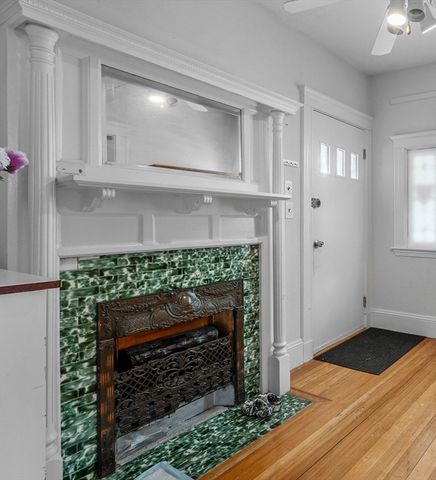 89 Central St, Somerville, MA 02143