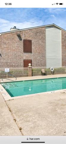 7600 Emmett F Lowry Expressway 610, Texas City, TX 77591