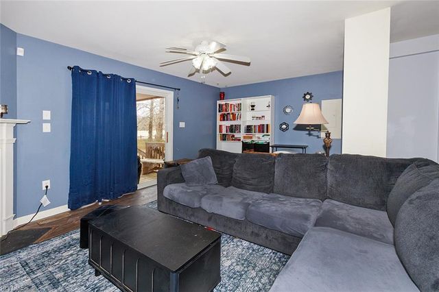 178 Chain Ferry RD, Mattaponi, VA 23110