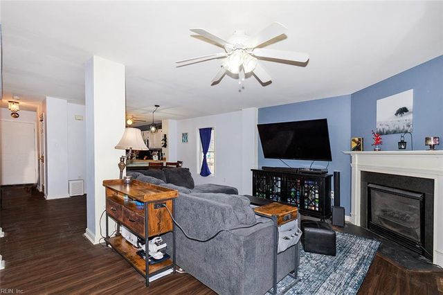 178 Chain Ferry RD, Mattaponi, VA 23110