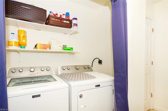 178 Chain Ferry RD, Mattaponi, VA 23110