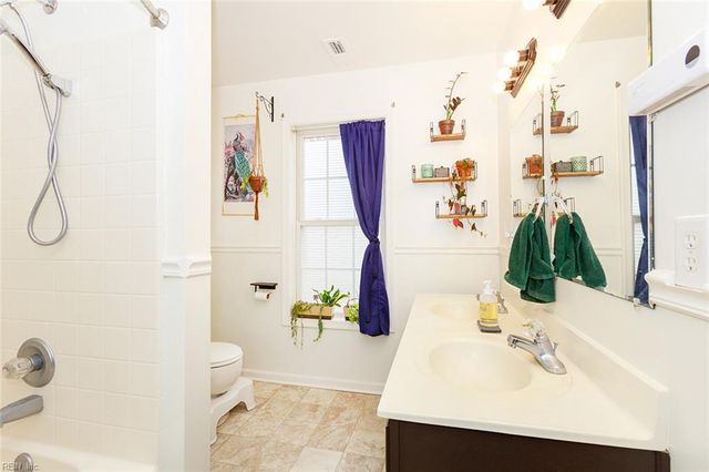 178 Chain Ferry RD, Mattaponi, VA 23110