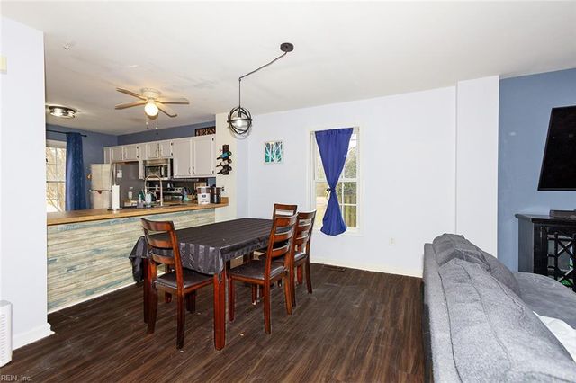 178 Chain Ferry RD, Mattaponi, VA 23110