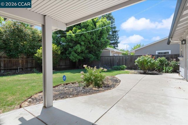 916 N Estates Dr, Brentwood, CA 94513