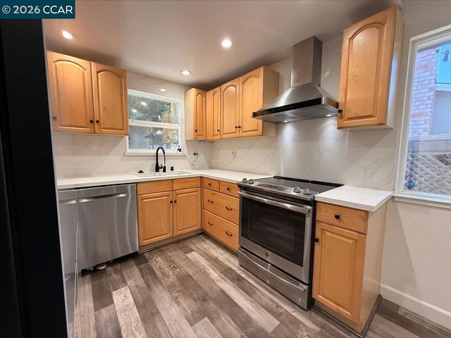 916 N Estates Dr, Brentwood, CA 94513