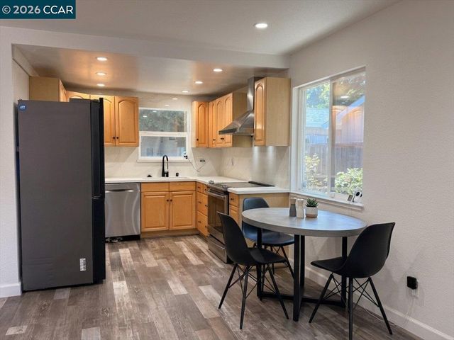 916 N Estates Dr, Brentwood, CA 94513