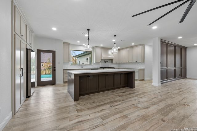 10024 lancaster, Iola, TX 77861