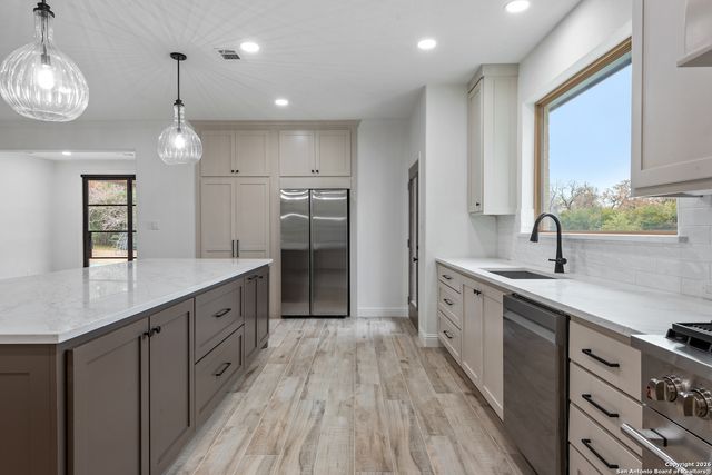 10024 lancaster, Iola, TX 77861