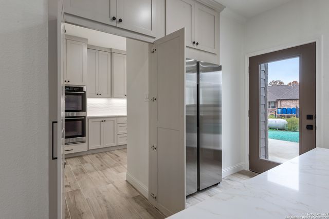 10024 lancaster, Iola, TX 77861