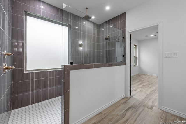 10024 lancaster, Iola, TX 77861