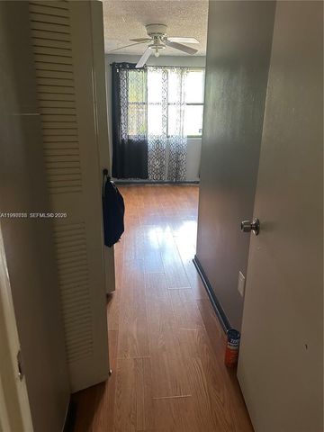 14261 SW 94th Cir Ln 105-20, Miami, FL 33186