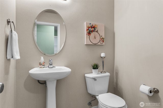 5465 Balustrade Boulevard SE, Lacey, WA 98513