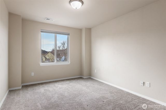 5465 Balustrade Boulevard SE, Lacey, WA 98513