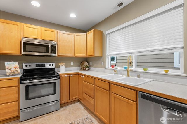 5465 Balustrade Boulevard SE, Lacey, WA 98513