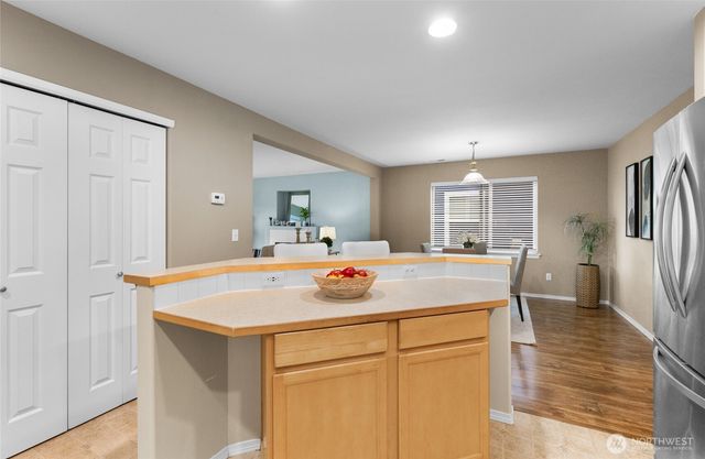 5465 Balustrade Boulevard SE, Lacey, WA 98513