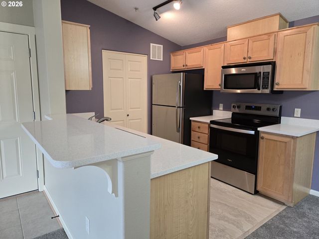 770 Nw 185TH Ave 304, Beaverton, OR 97006